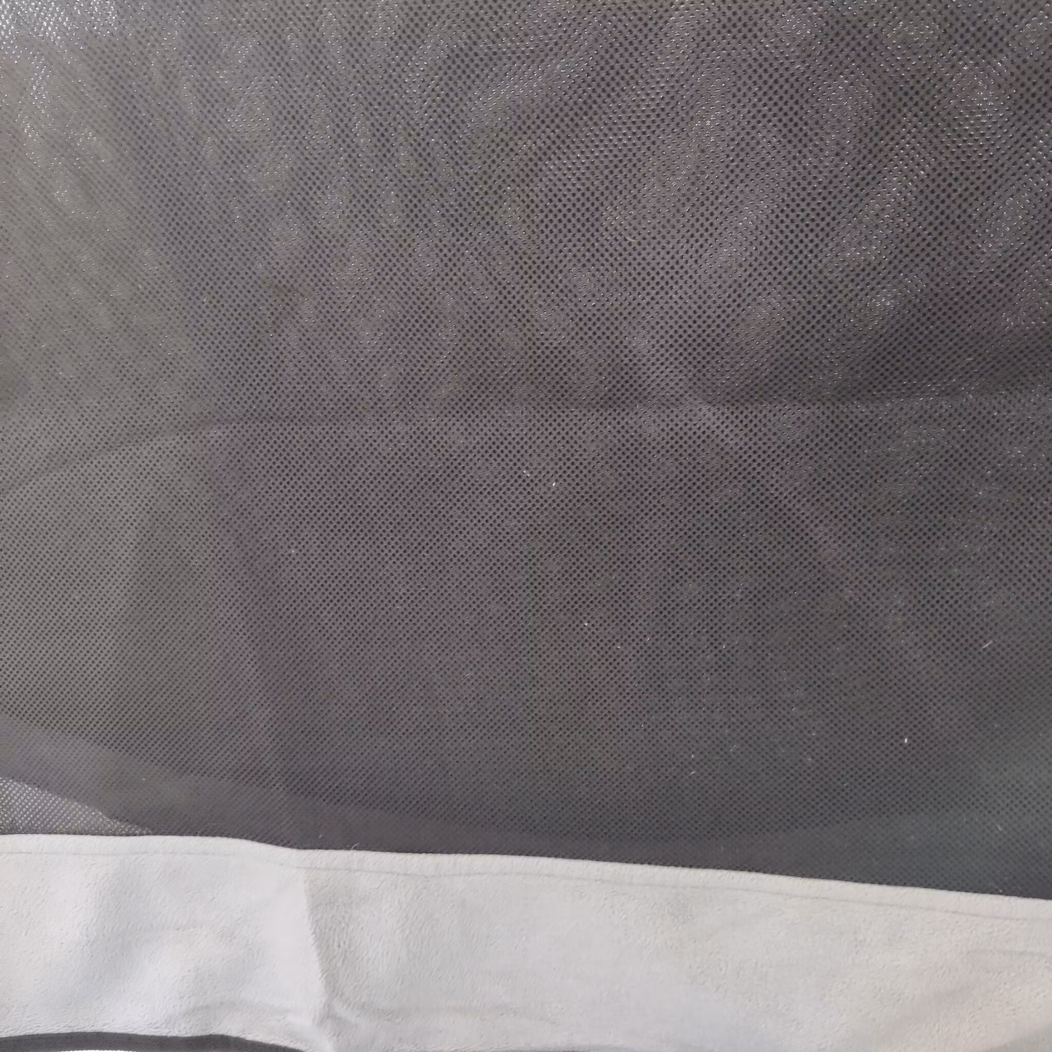 Svart/grått fleece/mesh-täcke 120 cm Jacson