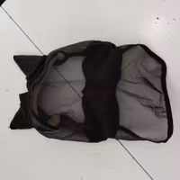 Svart flughuva med noslapp Equixpert MEDIUM
