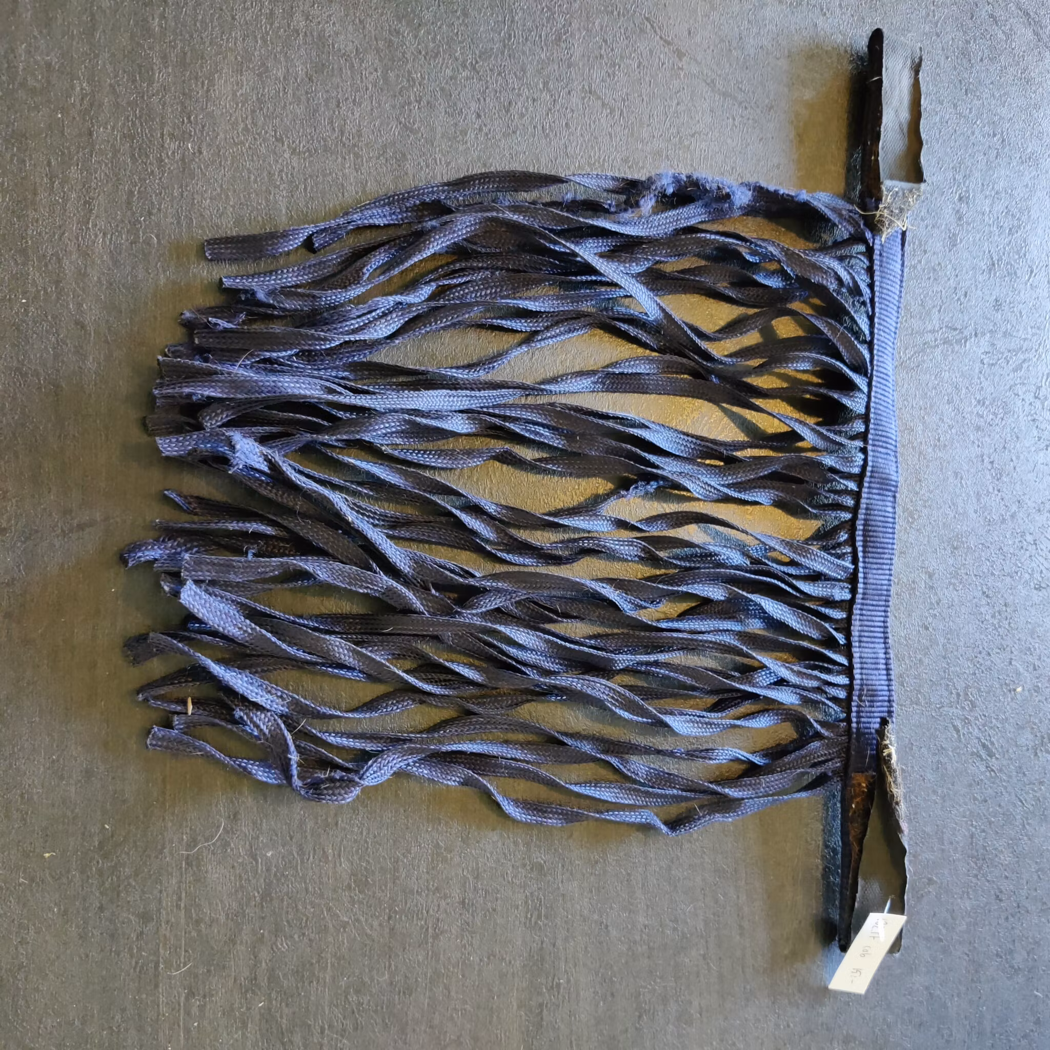 Mörkblått flugpannband COB