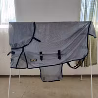 Blått flugtäcke med fast hals 115 cm Domani