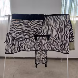 Zebraflugtäcke med fast hals 155 cm