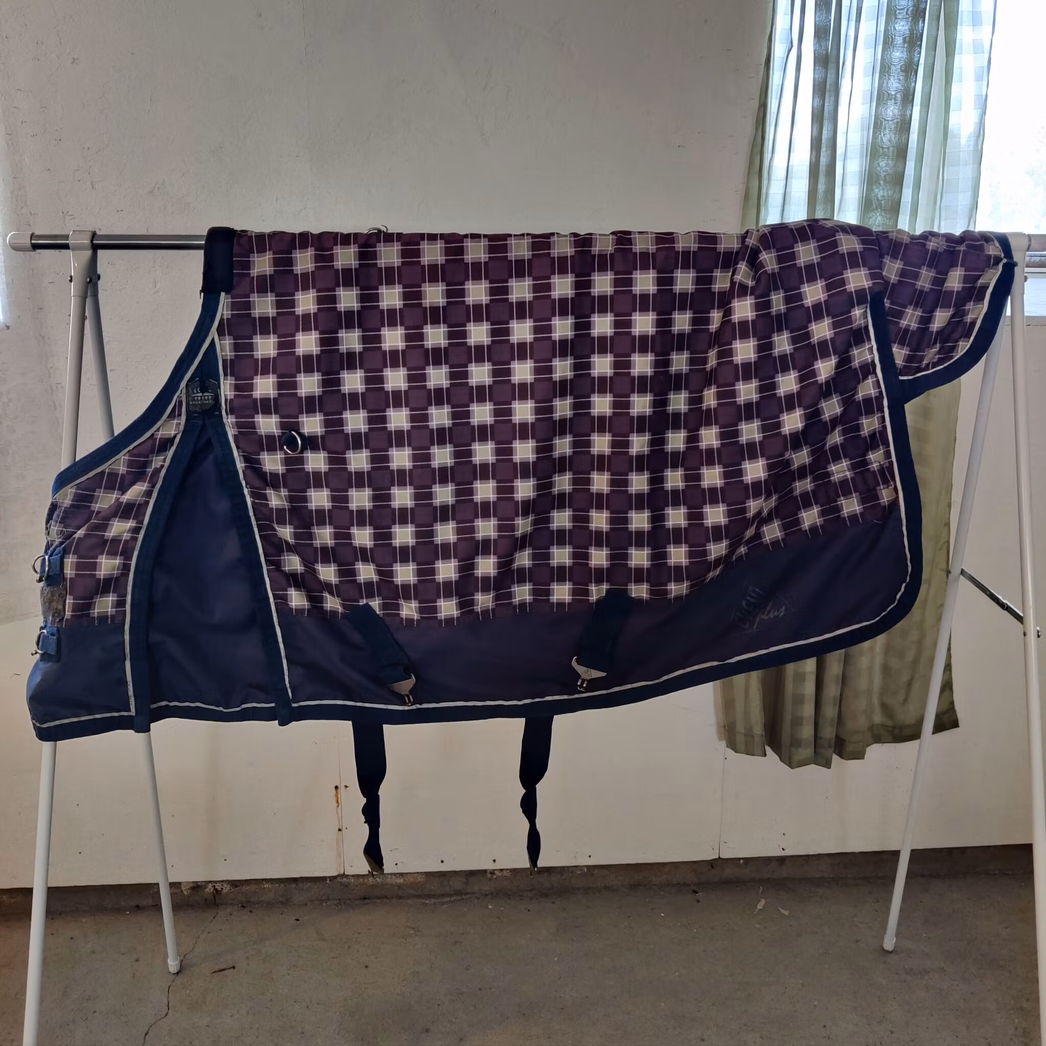Rutigt regntäcke med fleecefoder 110 cm Hansbo Event
