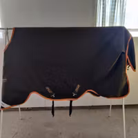Grönt regntäcke 130 cm 30 g Amigo Bravo 12 V-front