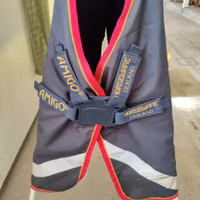 Grått regntäcke 130 cm 100 g Amigo Bravo 12 Disc-front