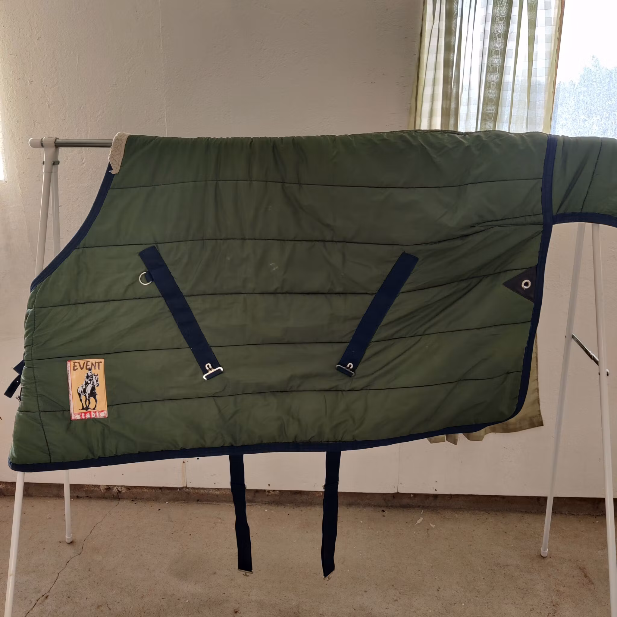 Grönt stalltäcke 115 cm ca 100 g Event