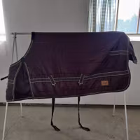 Brunt stalltäcke 135 cm ca 250 g