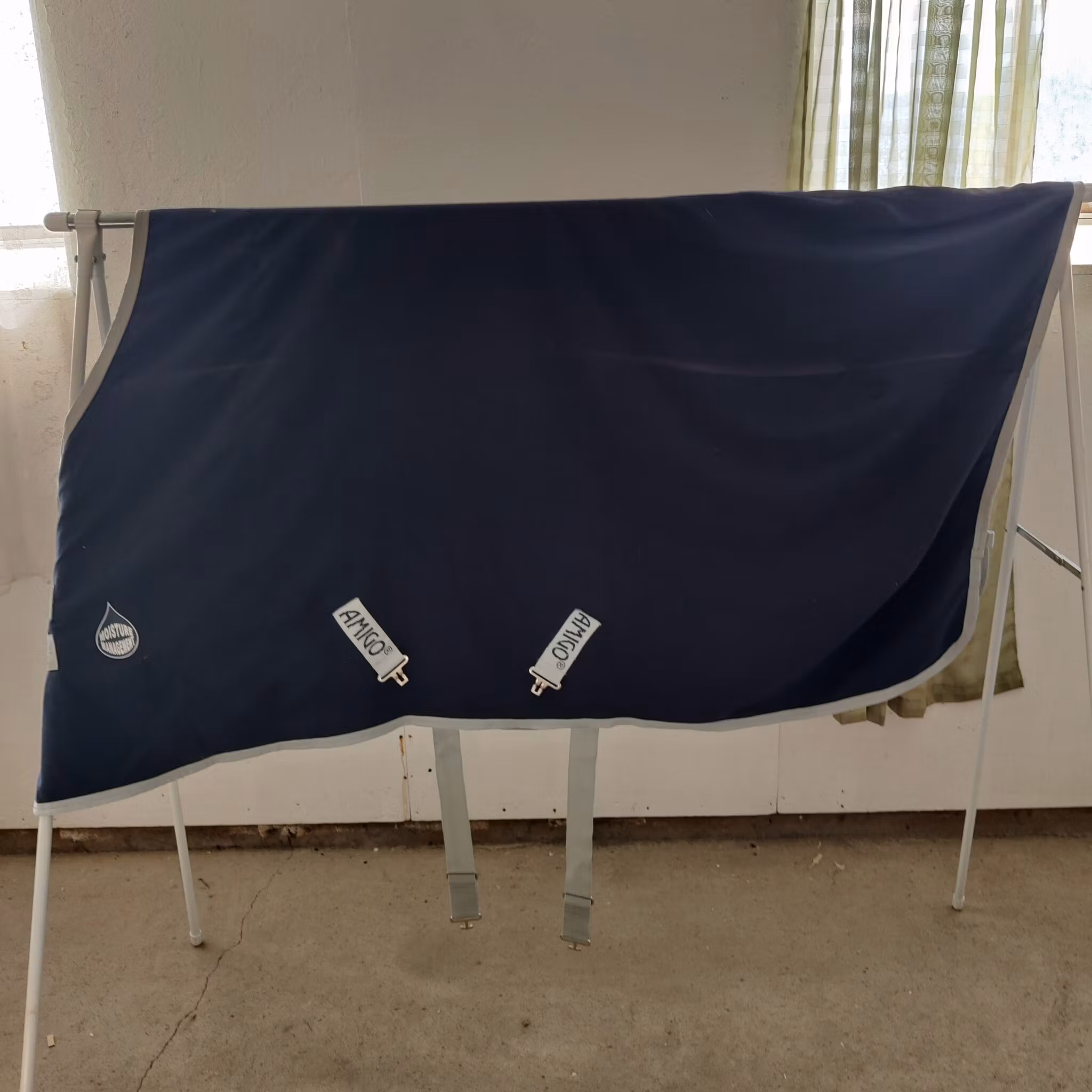 Blått stalltäcke 125 cm 0 g Amigo