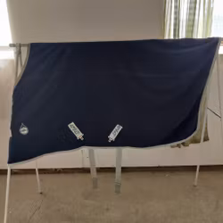 Blått stalltäcke 125 cm 0 g Amigo