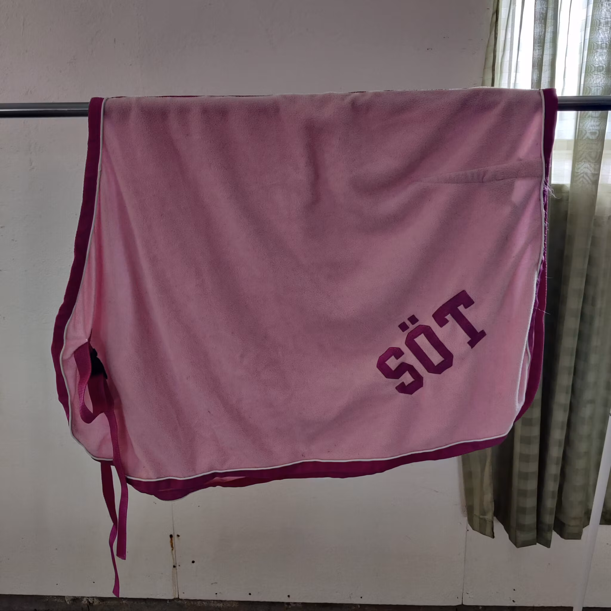 Rosa ländtäcke fleece "SÖT" PONNY