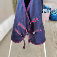 Blått fleecetäcke 160 cm