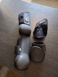 Svarta senskydd & bakskydd Equiguard SMALL