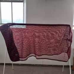 Vinrätt nättäcke med halvhals 145 cm Basic