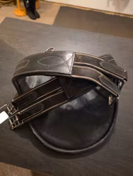 Svart magplattegjord 110 cm