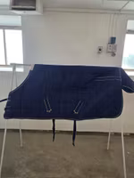 Blått stalltäcke 115 cm ca 200 g
