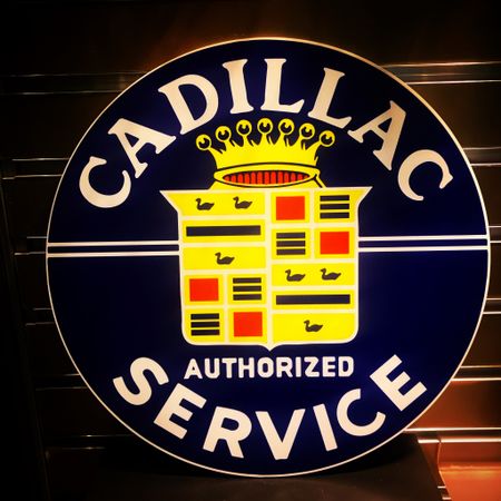 Cadillac Skylt