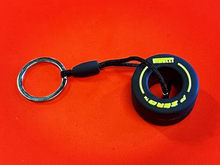Pirelli F1 däck  Keyring