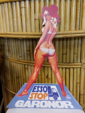 Esso Stop Pinup skylt