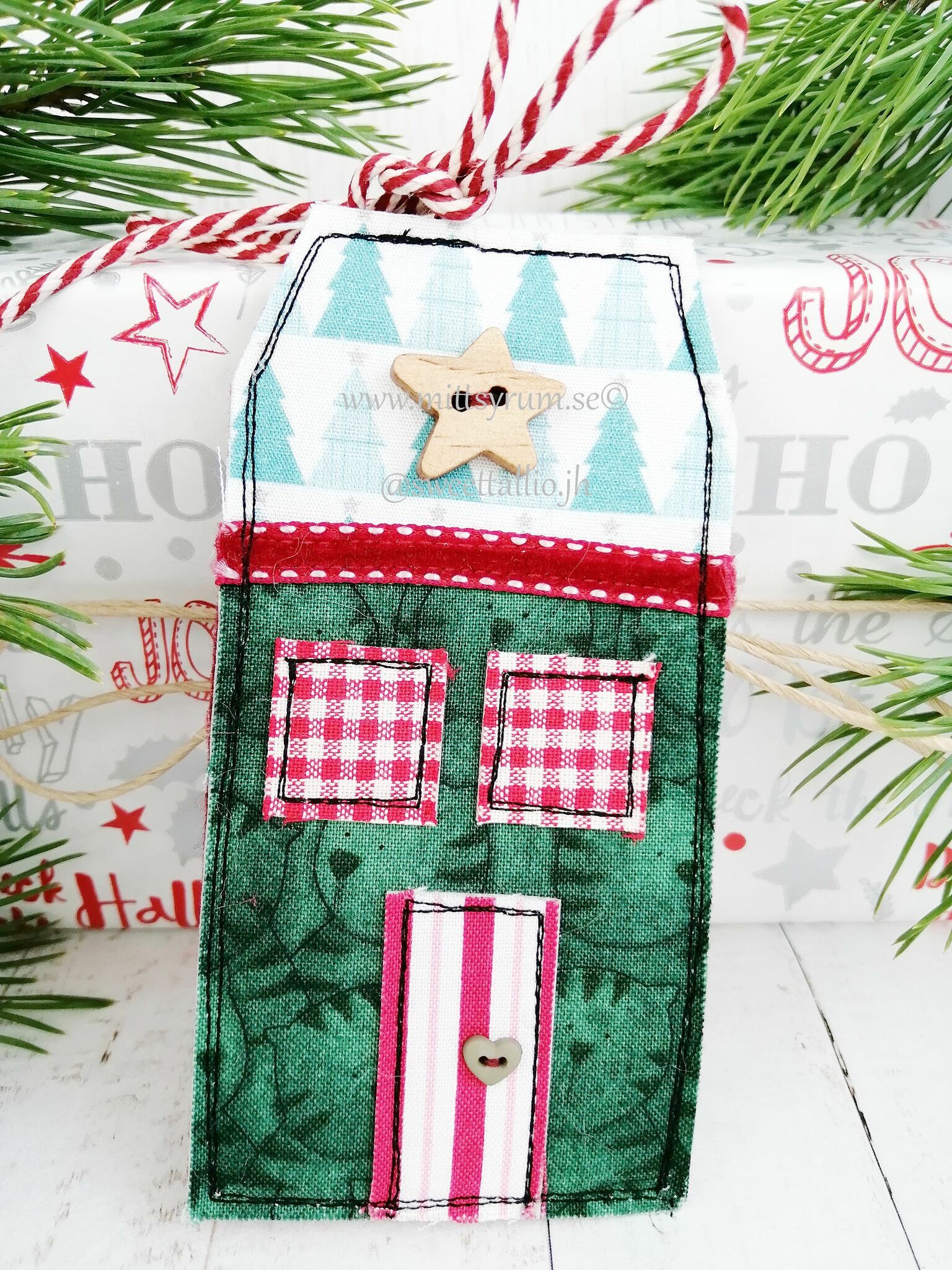 Julklapps Tagg Hus