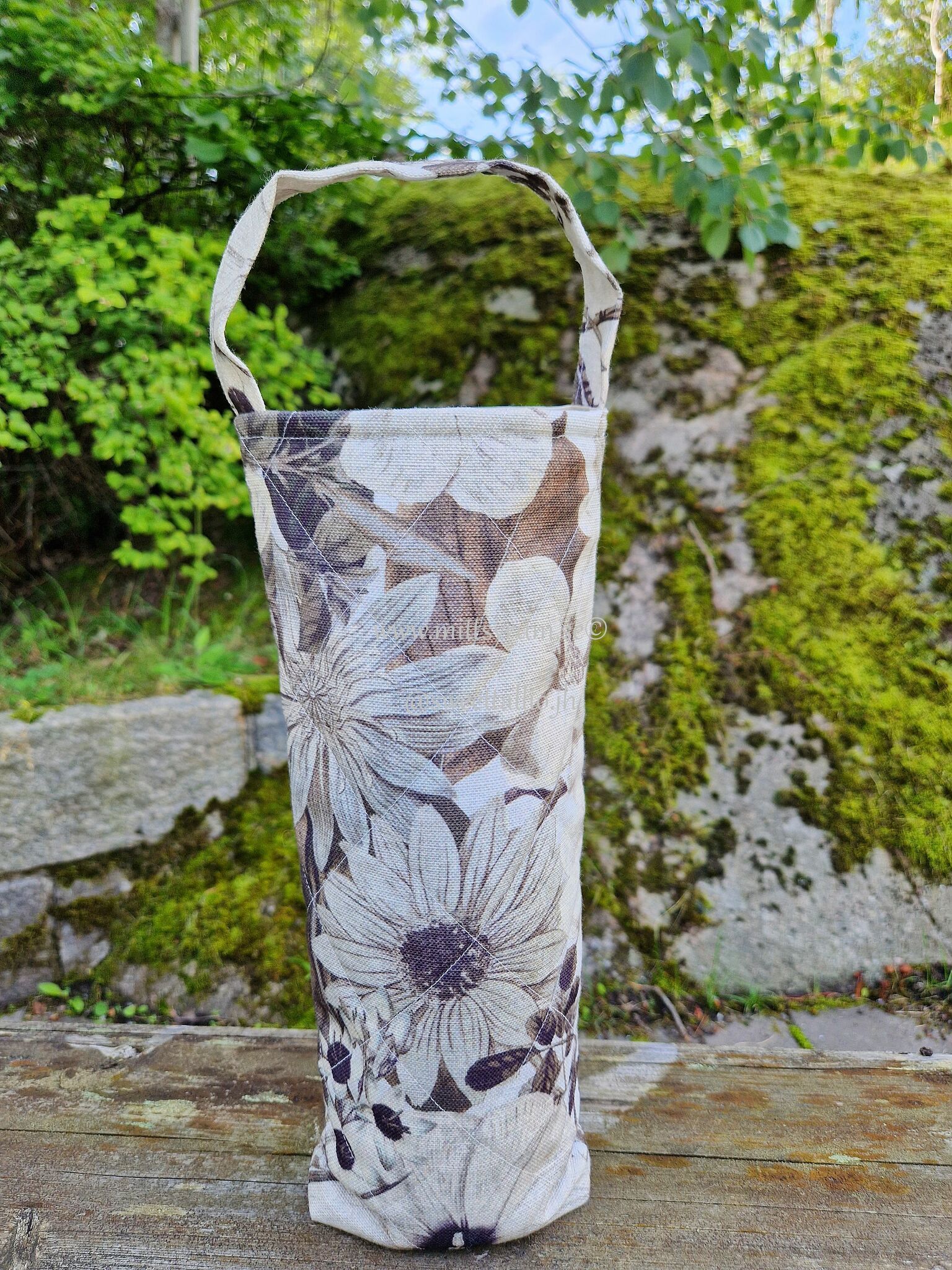 Presentpåse flaska Beige blom