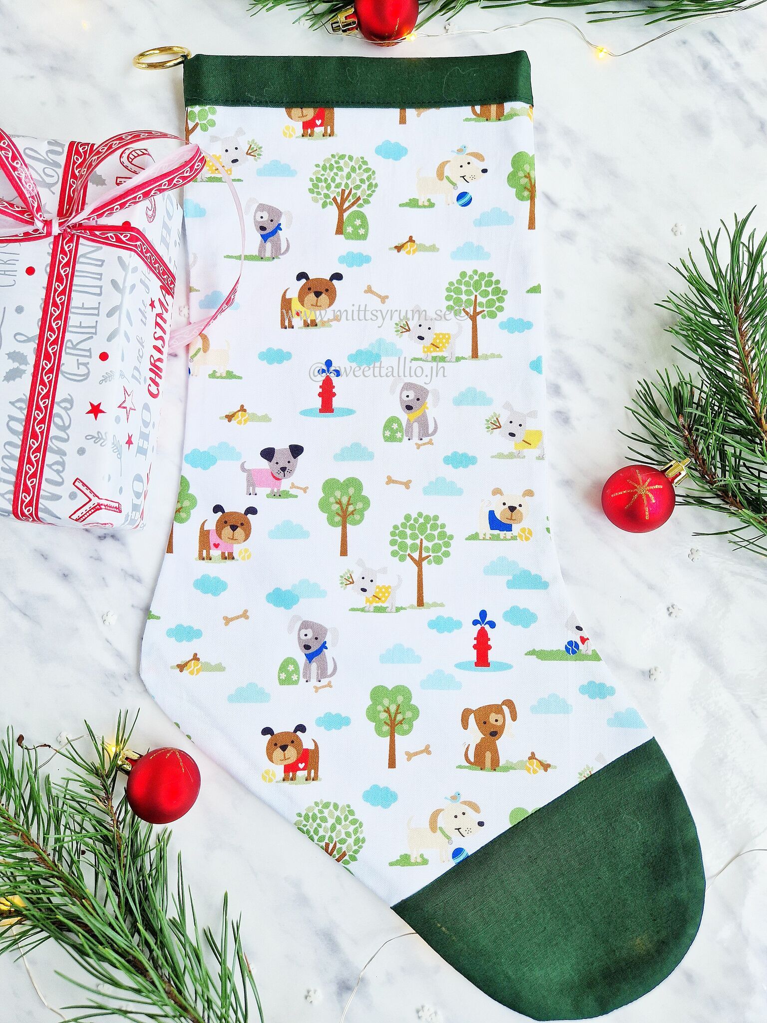 Traditionell julstrumpa till din hund
