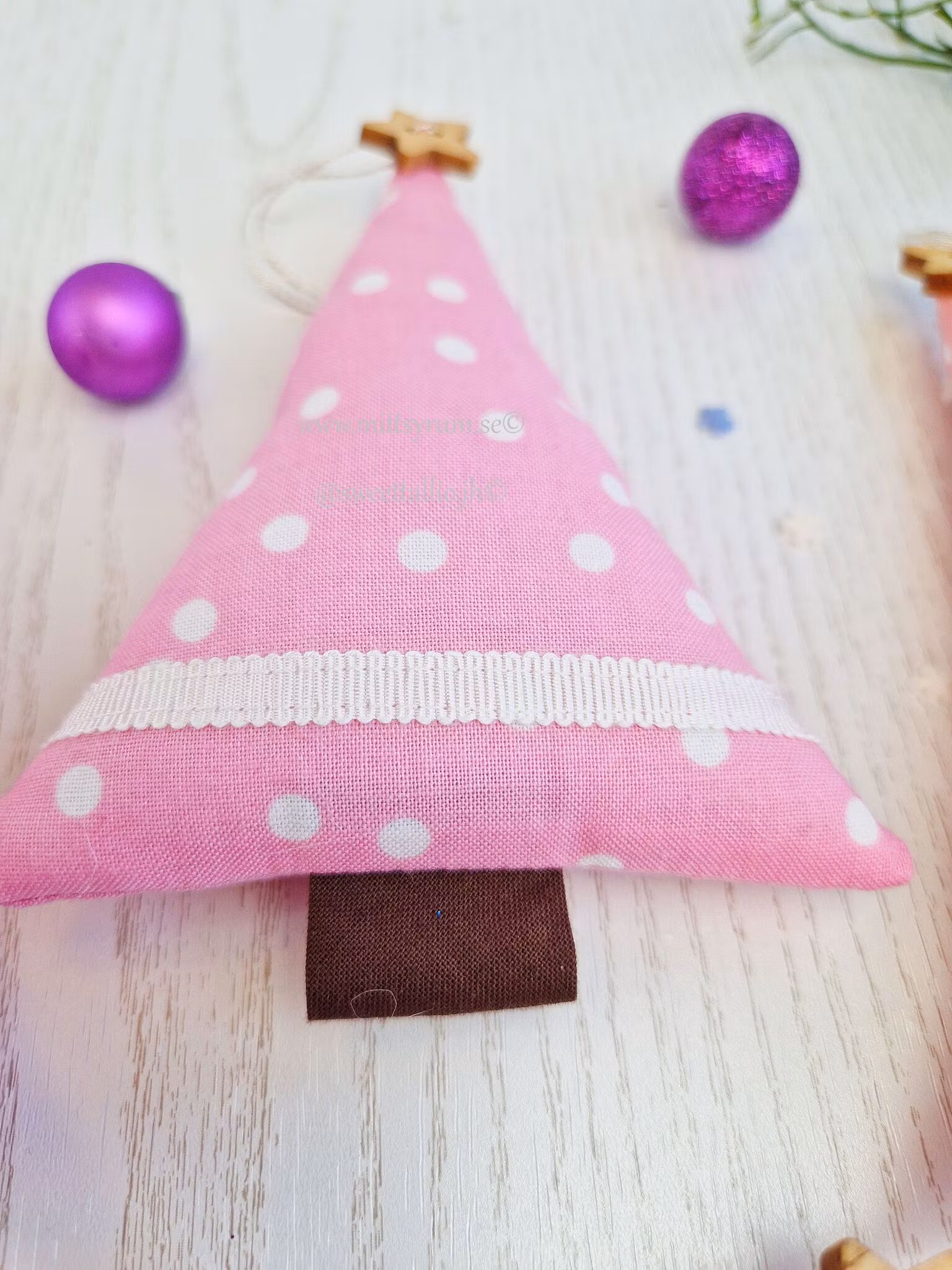 Julgran i tyg Rosa