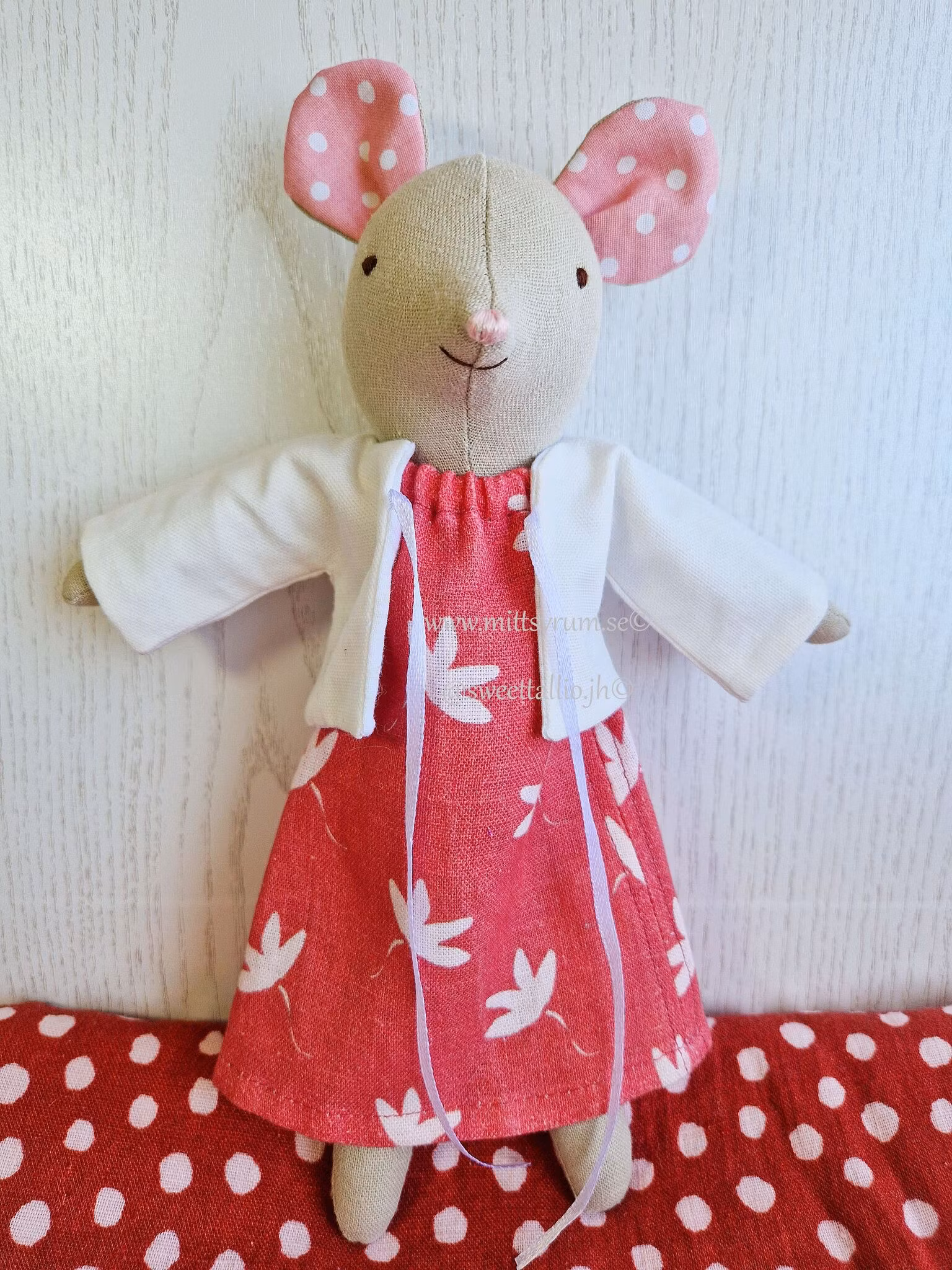 Mus Poppy