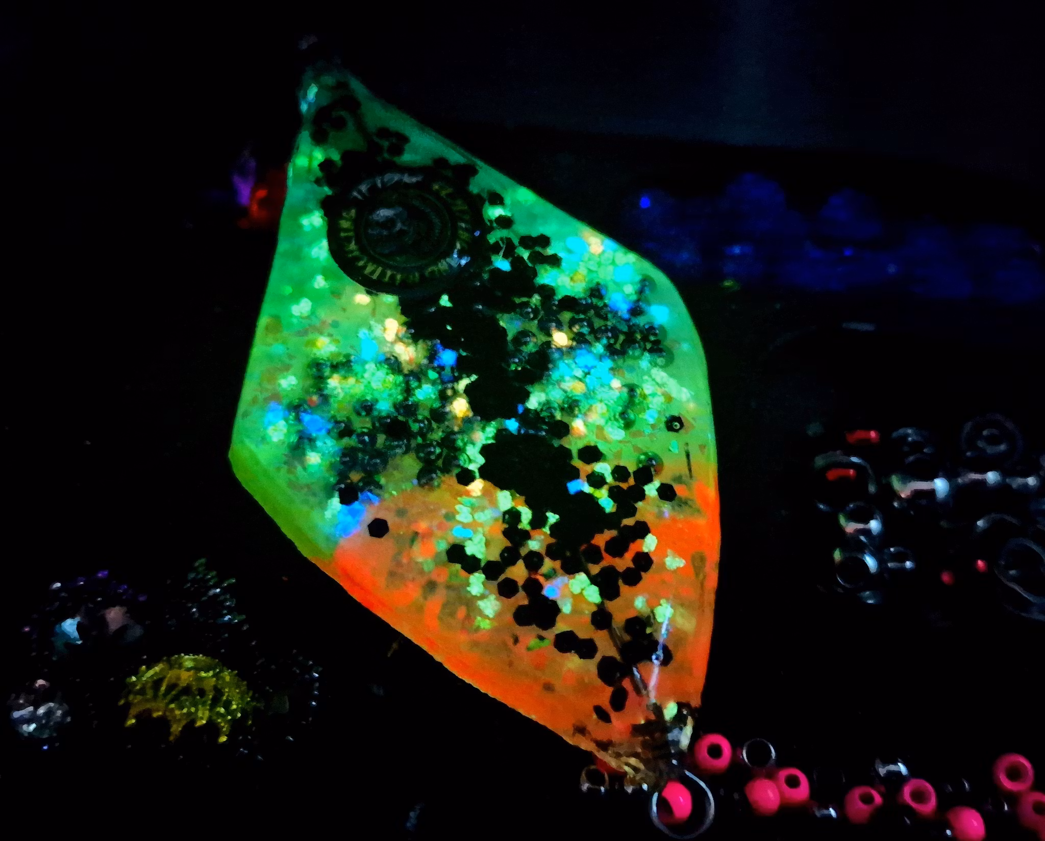 TFISH ARROW  "FIRETIGER"  GLOW IN THE DARK