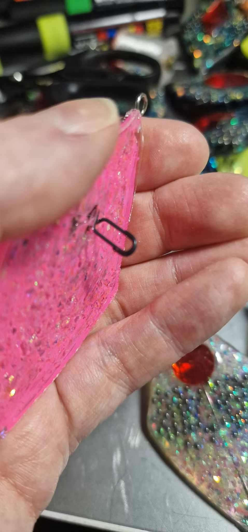 TFISH ARROW  "HOT PINK " Med blinkhängare