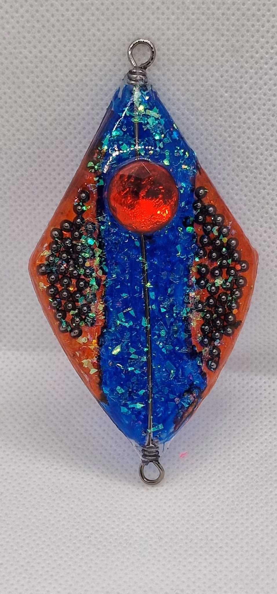 TFISH ARROW   "RED AND BLUE TROUTFIGHTER"