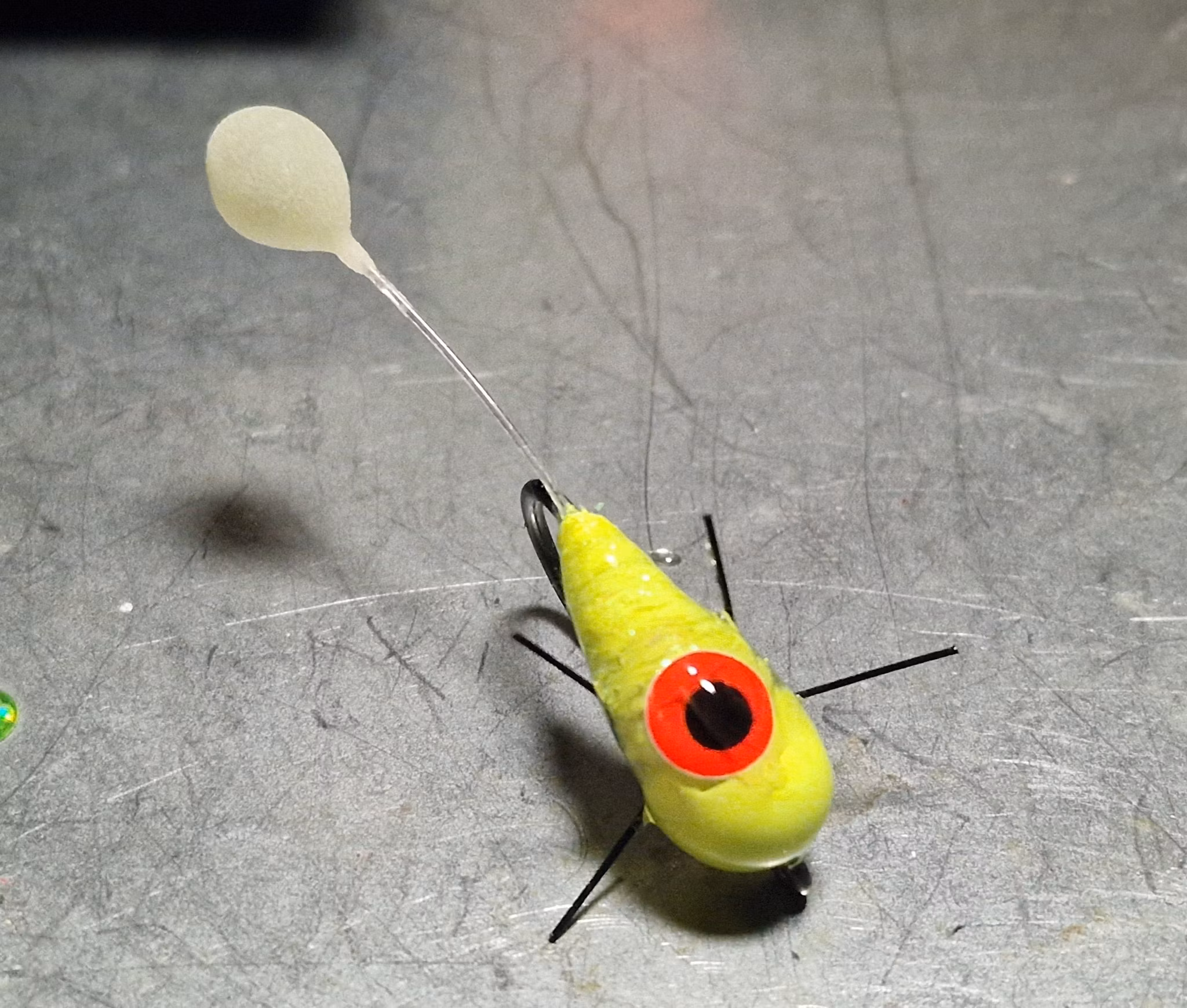 TFISH GIGANT CRITTER "Citronen"  Boing boing glow boll
