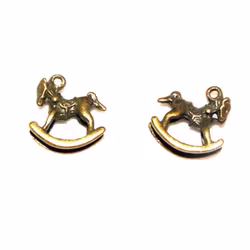 10 st 3D berlocker / charms - gunghäst