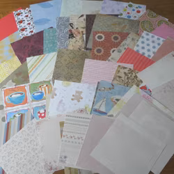 Scrapbookingspapper - ca  14 - 15 cm - ca 50 st