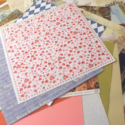Scrapbookingspapper - ca 20 - 30 cm - ca 25 st - blommor, hjärta, mm
