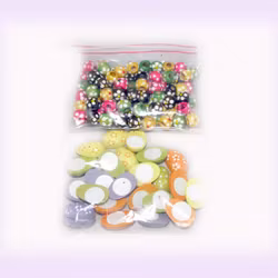 Påskmix med hobbymaterial - Piprensare, träpärlor, träfigurer, kyckling i filt