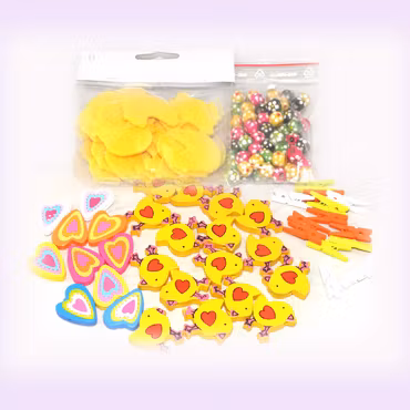 Påskmix med filtfigurer, träpärlor och klädnypor