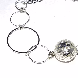 Armband - stilren med runda ringar och filigranpärla