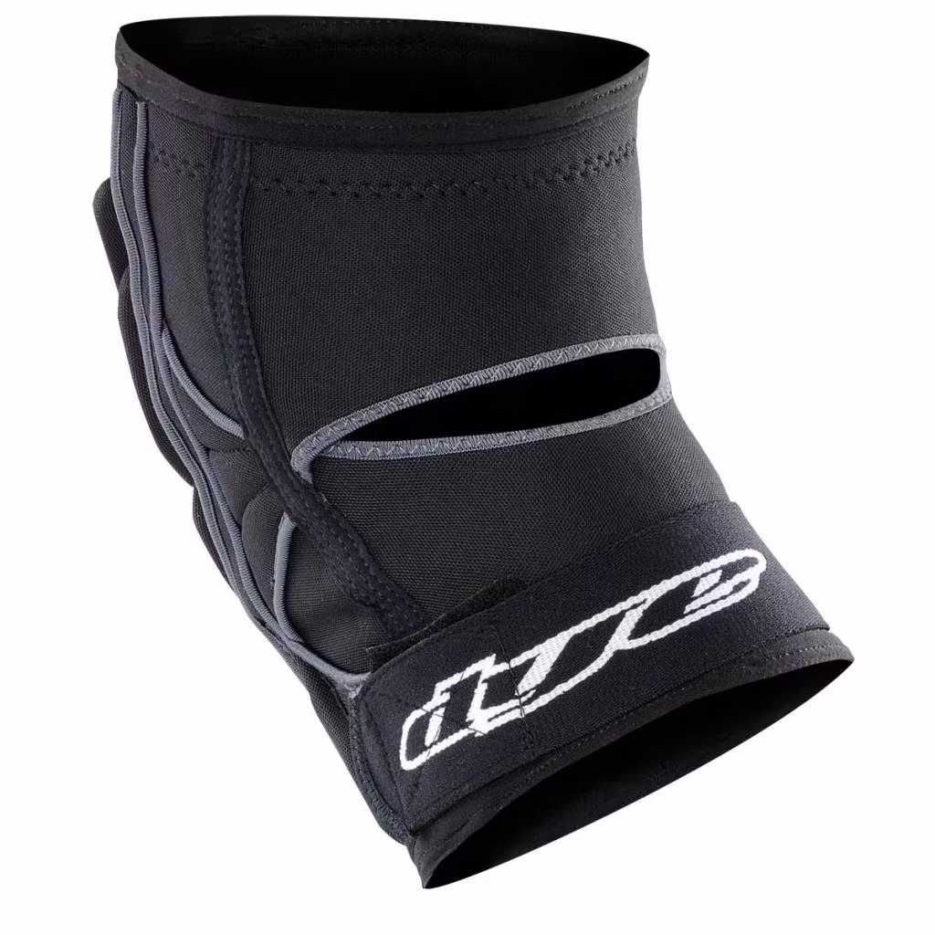 DYE Performance Knee Pads Black