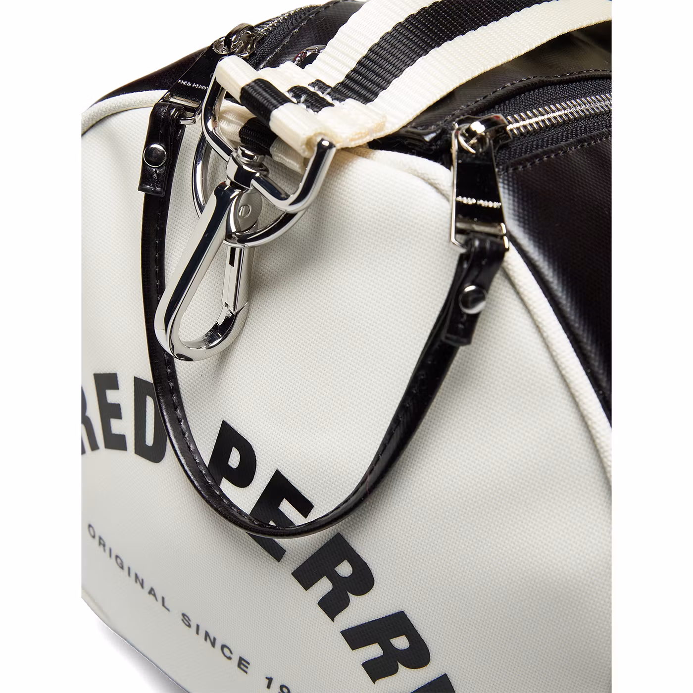 Fred Perry Classic Barrel Bag / Gymväska Black/Ecru