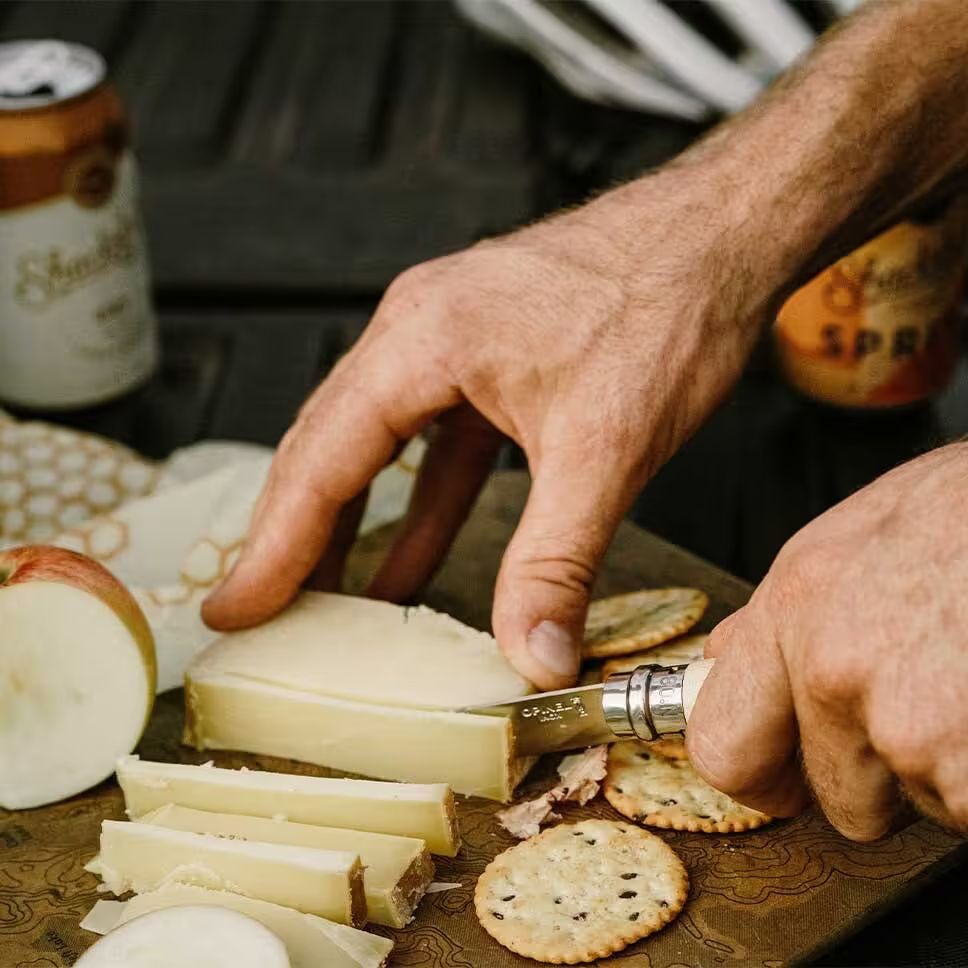 Opinel Fällkniv i kolstål No 8 i presentask