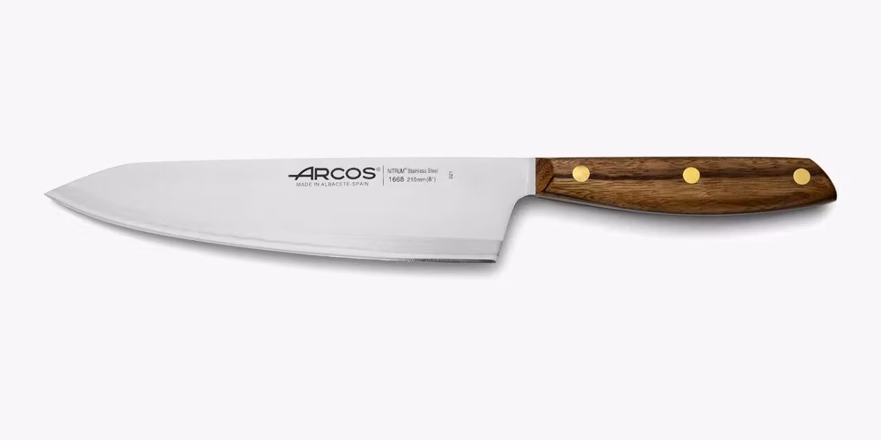 Arcos Nordika Kockkniv 21 cm i NITRUM®-stål med handtag i Ovengkolträ