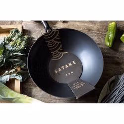 Satake Wok Kolstål med trähandtag 32 cm