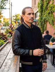 Nice price! Baseballjacka Skinn, All Black Gold