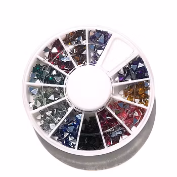 Rhinestones trianglar - hel snurra