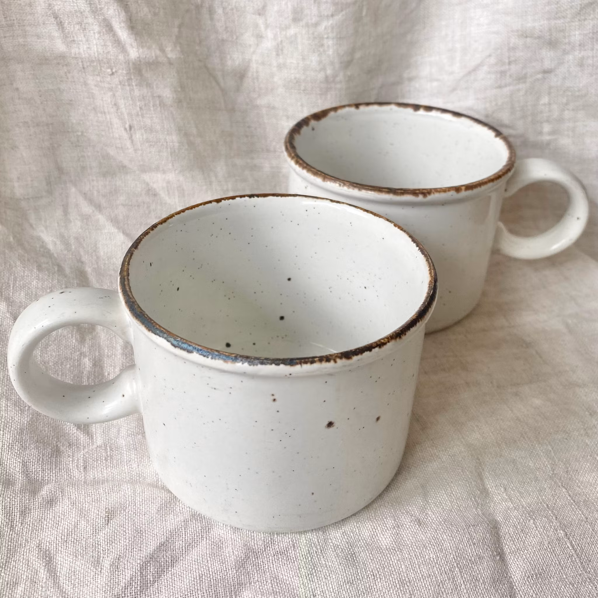 Mugg Keramik Vitt Prickar - 2 Stycken