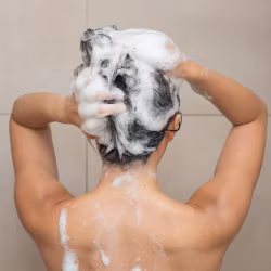 Schampokaka BALANCE - Hibiskus & Rosa Lera