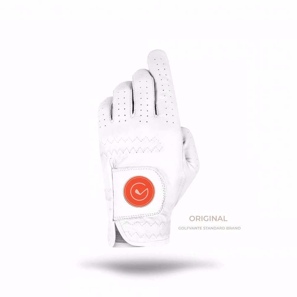 Tillverkad av vitt cabrettaskinn av hög kvalitet, erbjuder denna golfhandske inte bara en tidlös design utan också bra funktionalitet på golfbanan.