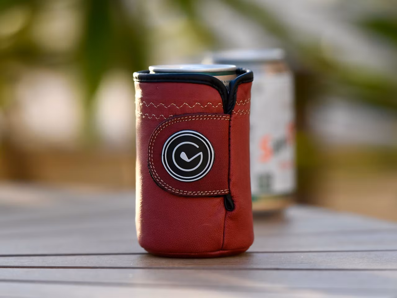 CanGlove – Stilren och Praktisk Dryckeskylare för Golfare / Oxröd