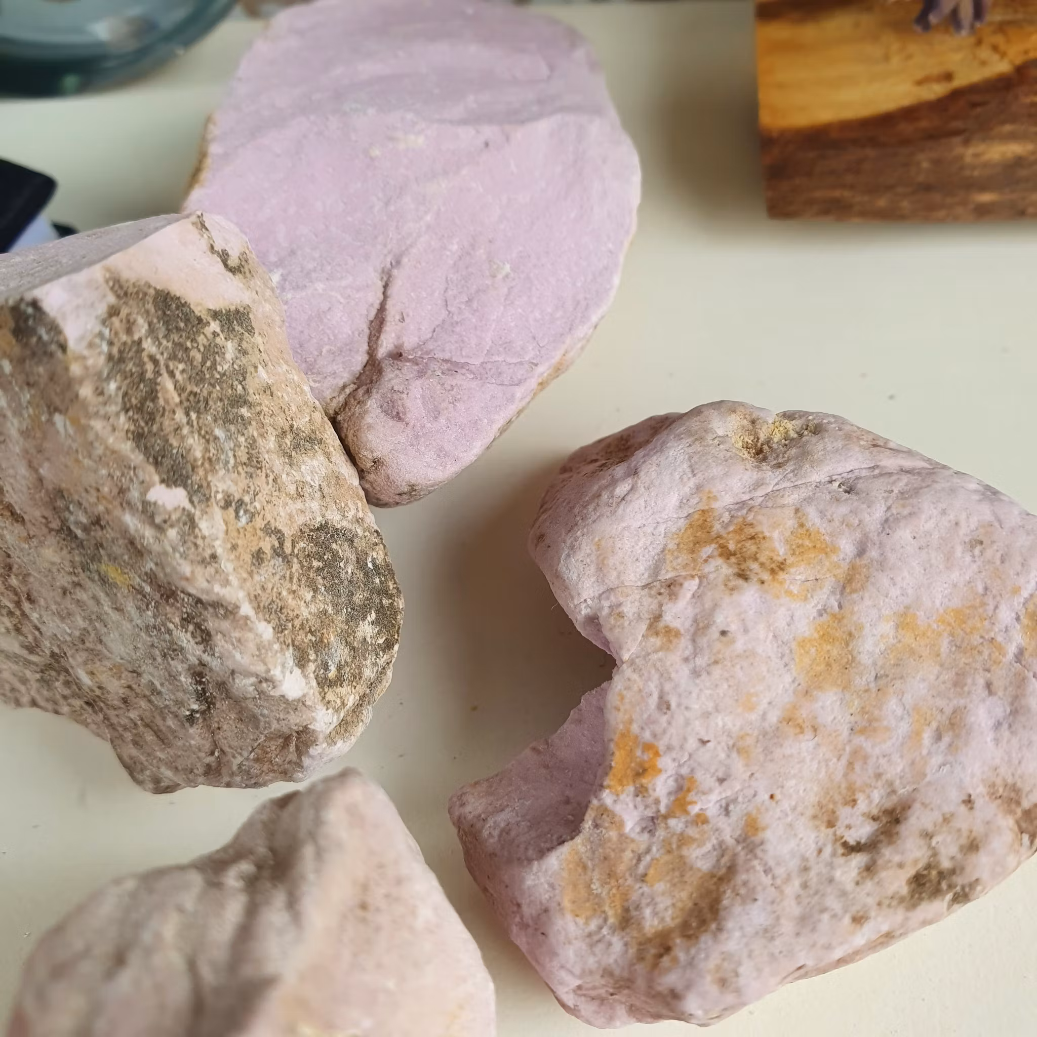 Rå Phosphosiderite 41-50 g XXL. Vi väljer