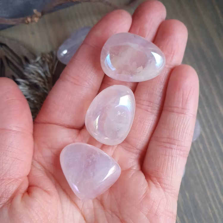 Trumlad Rosenkvarts Aura 10-15 g S