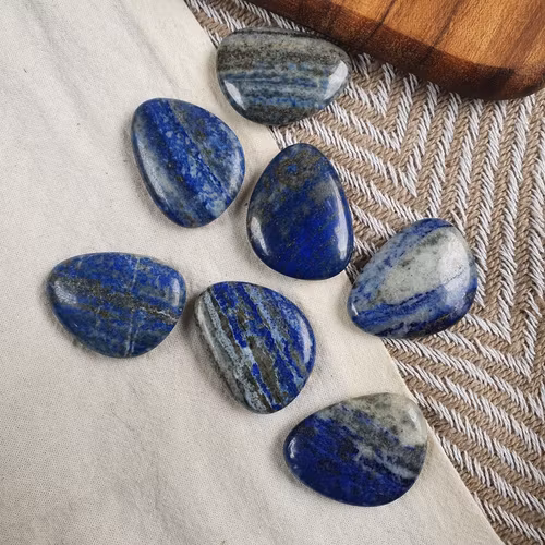 Handsten av Lapis Lazuli